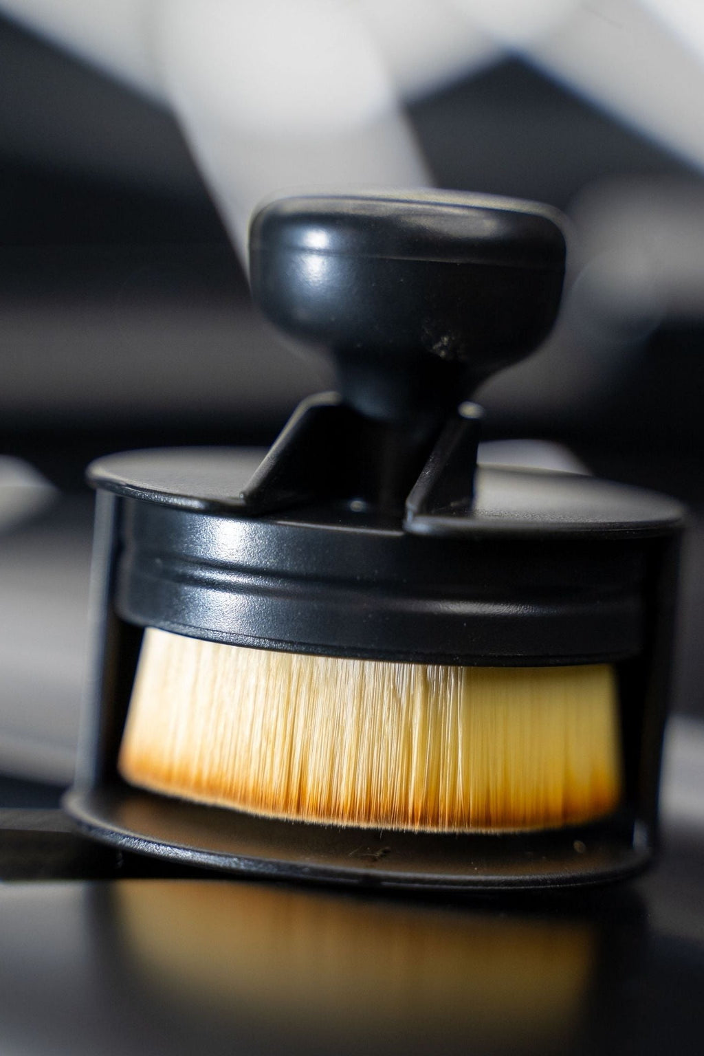 BLACKLINE® Tire Dressing Applicator Brush