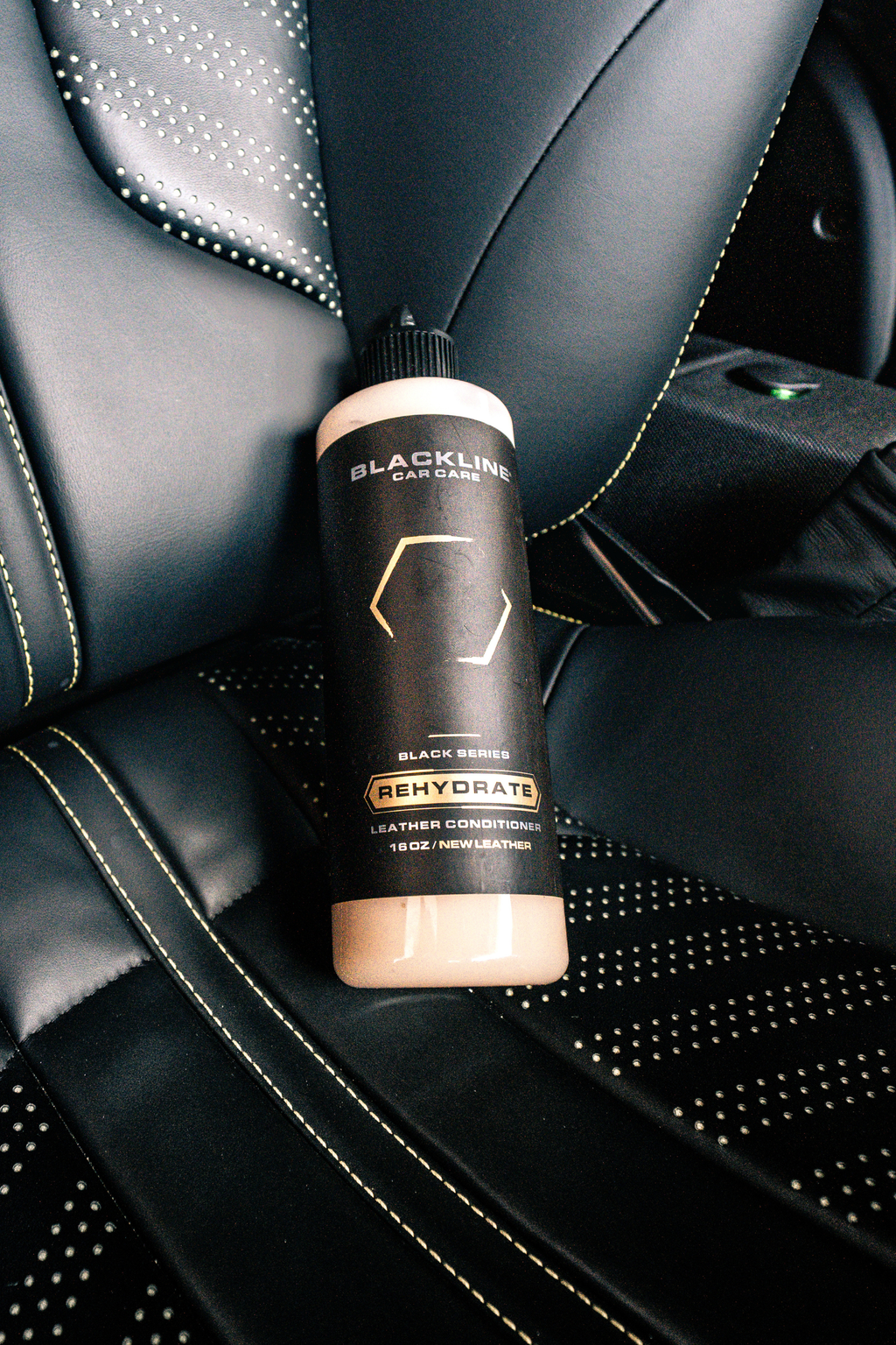BLACKLINE® Rehydrate Leather Conditioner