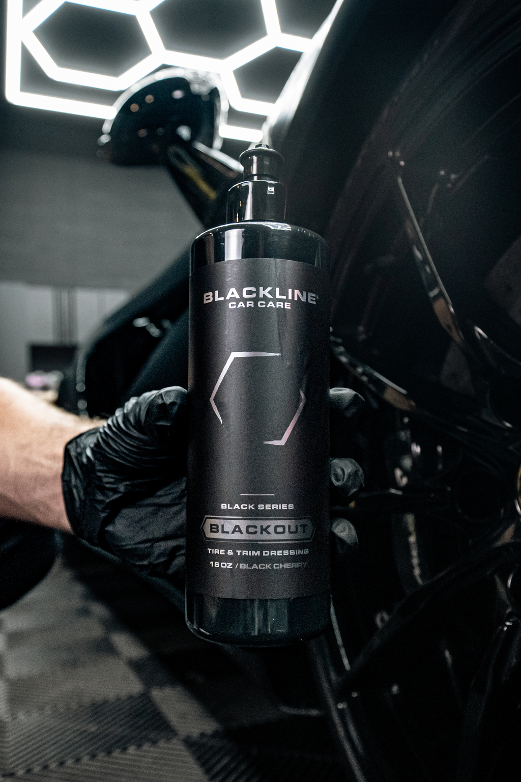 BLACKLINE® Blackout Trim & Tire Dressing