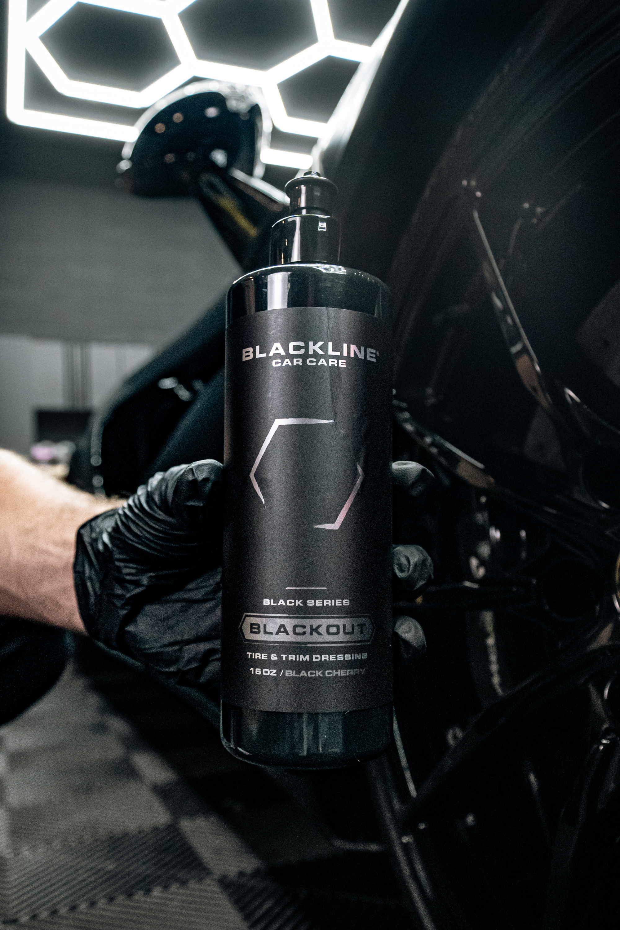 BLACKLINE® Blackout Trim & Tire Dressing