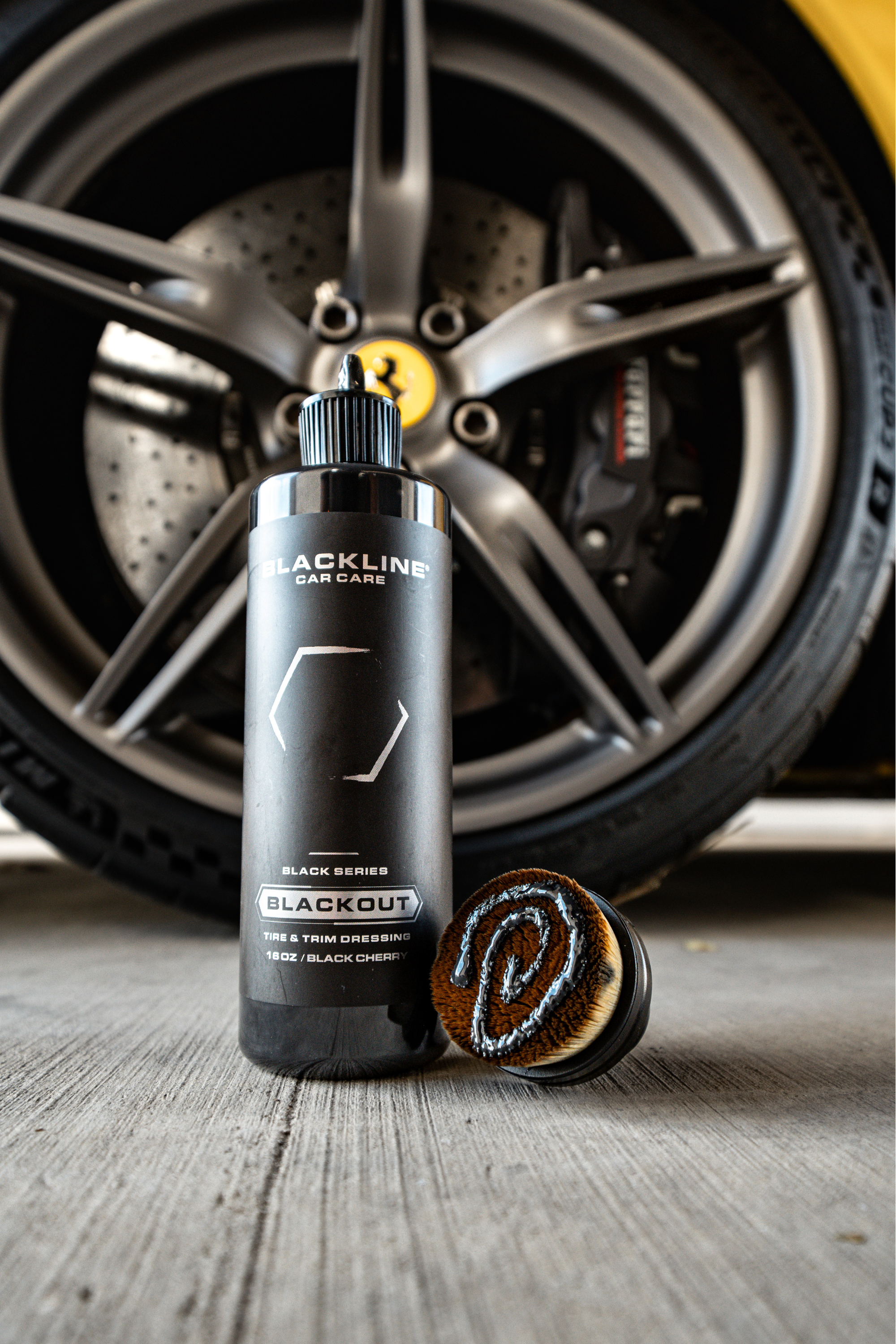 BLACKLINE® Blackout Trim & Tire Dressing