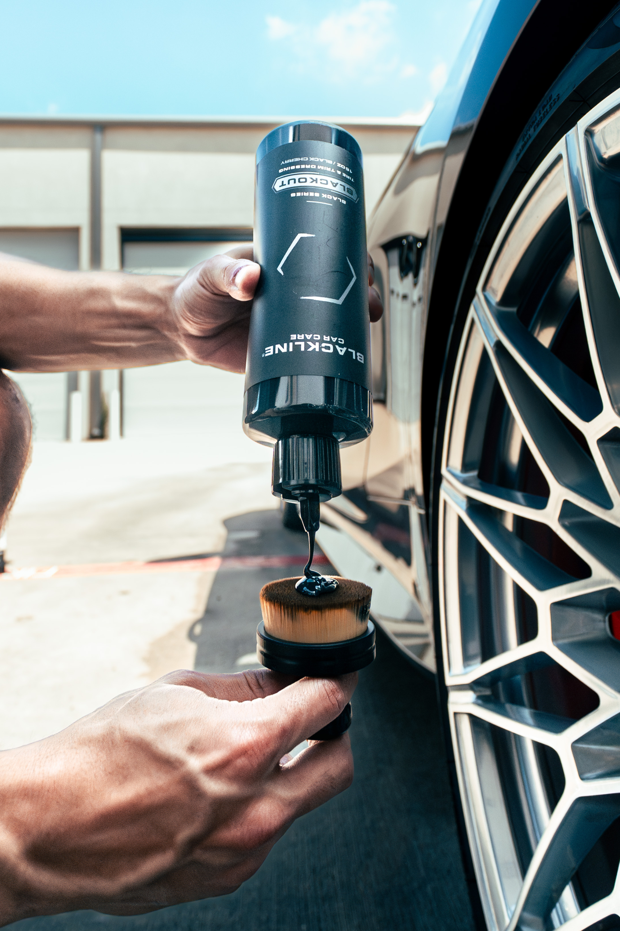BLACKLINE® Blackout Trim & Tire Dressing