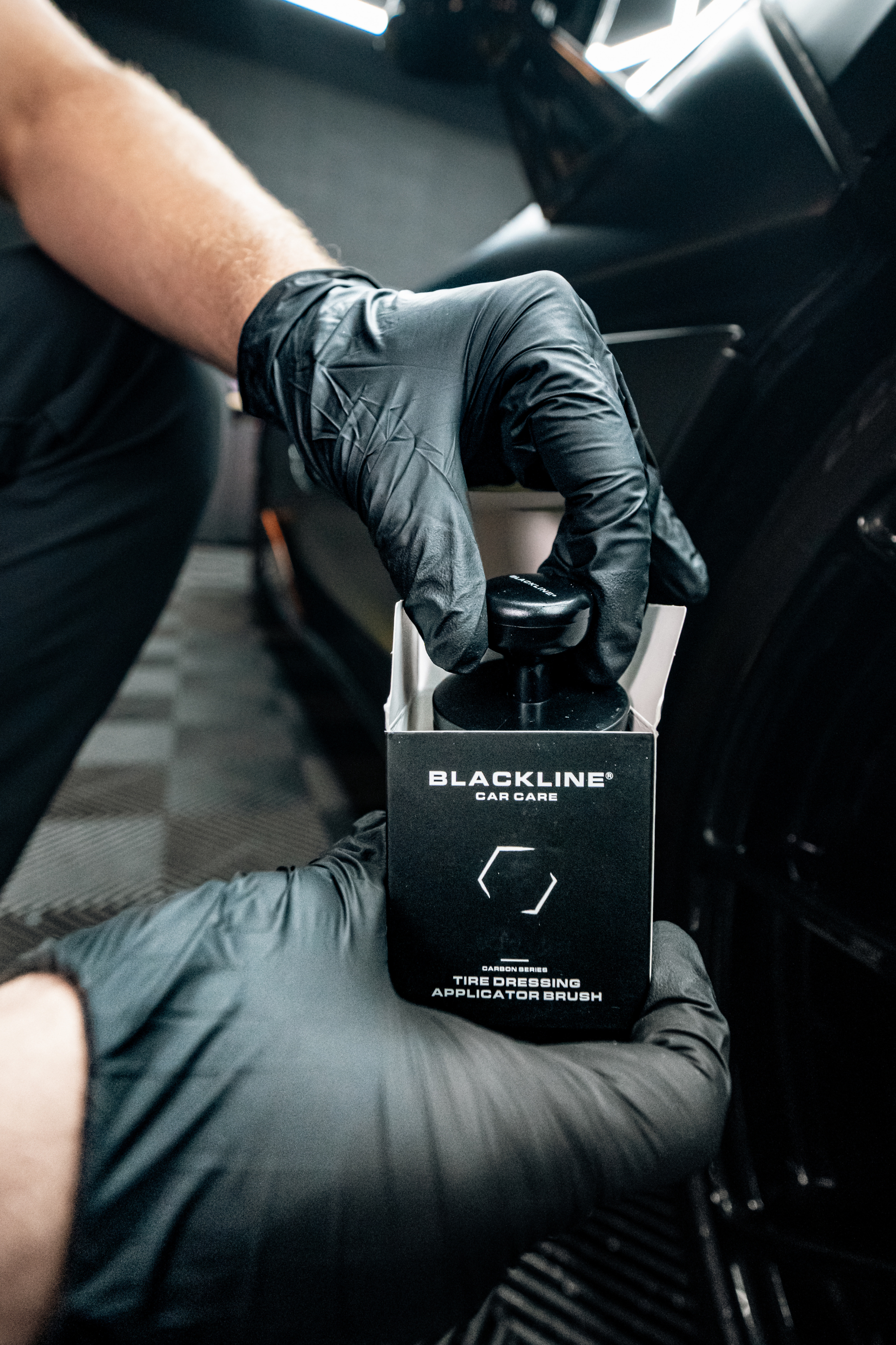 BLACKLINE® Tire Dressing Applicator Brush